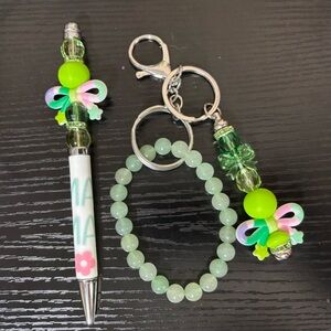 Green Bow Beaded Gemstone Bracelet Keychain Set with Mama Pen